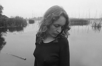 Портрет у тихого озера