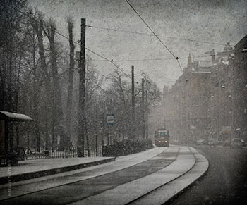 Апрель