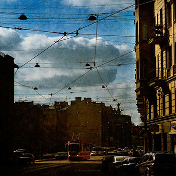 Фонарики, колесницы и облака
