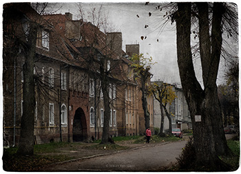 Разговор с женщиной в красном
