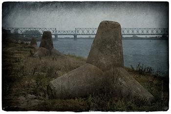 Пограничная река